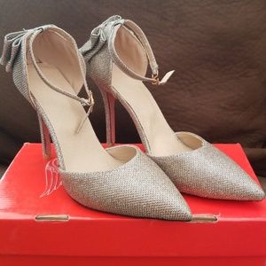 NWT Gold Glitter Ankle Strap Heels